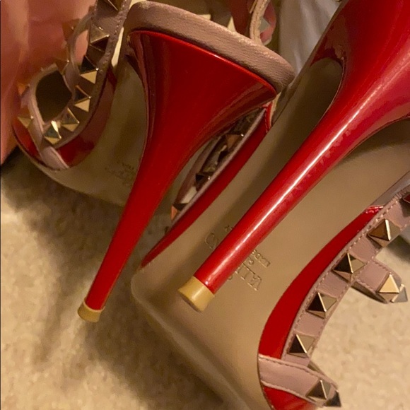 Red patent rockstud Valentino - Picture 6 of 6